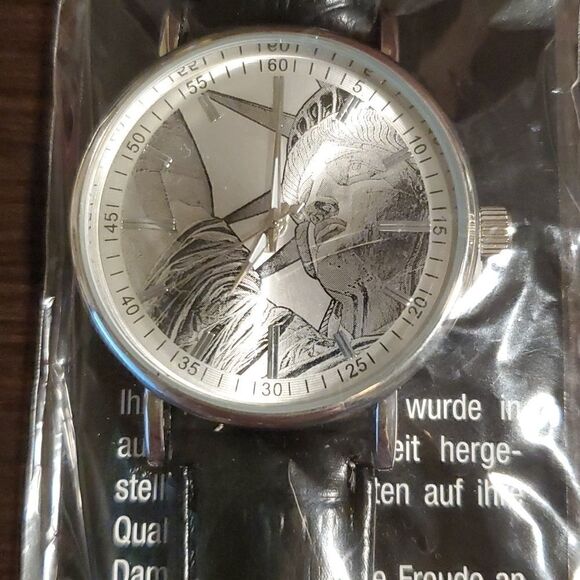 Eiger men's statute of liberty watch - Picture 1 of 4